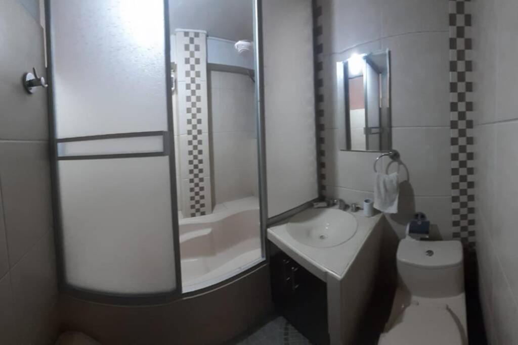 A Un Minuto Del Aeropuerto Sientase Como En Casa Cusco Dış mekan fotoğraf